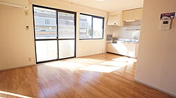 マイ・キャッスルＡ 202 2階3LDKのリビング/ダイニング