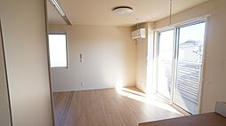 サニースペース 102 1階1LDKのリビング/ダイニング