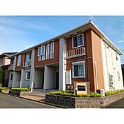 山城駅よりバス16分 徒歩3分 築15年8ヶ月 2階建の賃貸物件