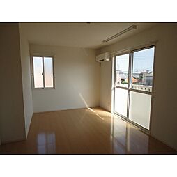 カーサ・ドゥ・ソレイユ 101 1階1LDKのリビング/ダイニング