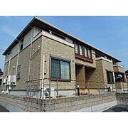 伊勢松本駅より徒歩21分 築12年1ヶ月 2階建の賃貸物件