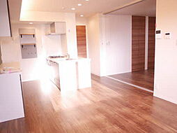 VERITE雅 202 2階2LDKのリビング/ダイニング