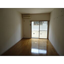 Ｔ’ｓ　ｓｑｕａｒｅ 102 1階1Kのリビング/ダイニング