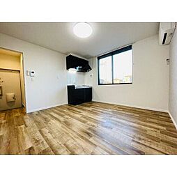 リオハウス 102 1階ワンルームのリビング/ダイニング