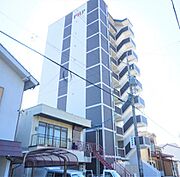 四日市駅より徒歩8分 築8年6ヶ月 10階建の賃貸物件