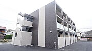 阿倉川駅より徒歩8分 築2年3ヶ月 3階建の賃貸物件