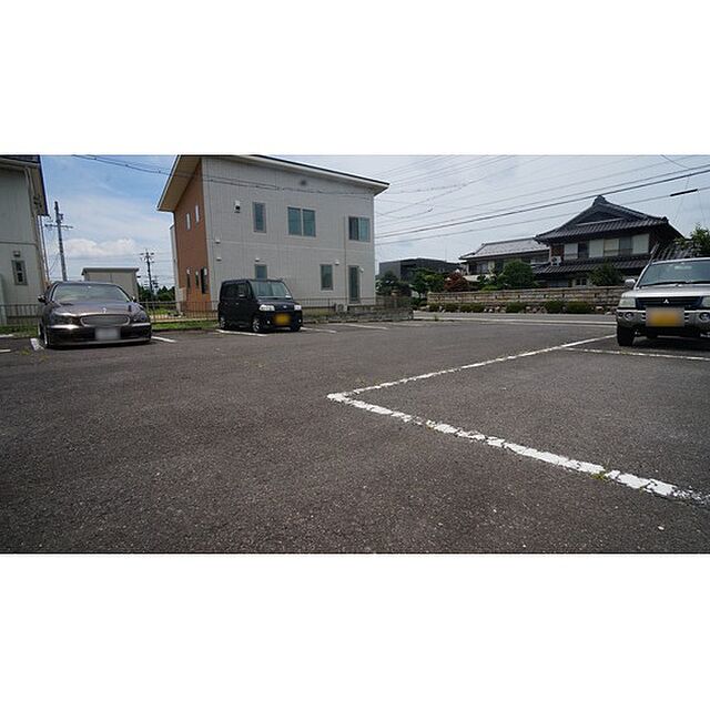 8 / 15