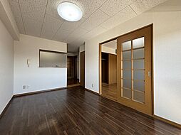 ビバリープレジア 302