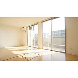 ルネスグラード　II 201 2階3LDKのリビング/ダイニング