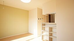 メゾン・ド・玲 203 2階1LDKのリビング/ダイニング