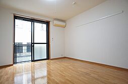 グランディール 107 1階1Kのリビング/ダイニング