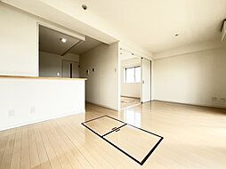 ルネスグラード　I 205 2階2LDKのリビング/ダイニング