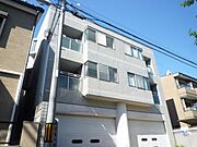 丸太町駅より徒歩12分 築38年9ヶ月 3階建の賃貸物件