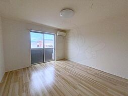 フラッティ花園春日 3階1Kのリビング/ダイニング