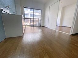 エレガンスコート烏丸西 4階2DKのリビング/ダイニング