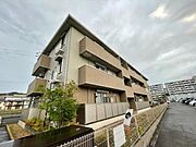 石田駅より徒歩4分 1階 築9年3ヶ月の賃貸物件