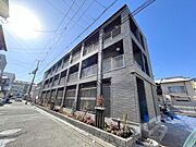 伏見稲荷駅より徒歩7分 3階 築2年11ヶ月の賃貸物件