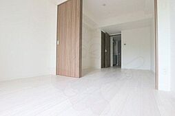 ファーストフィオーレ京都西京極 4階1DKのリビング/ダイニング