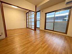 KEN&LALA 3階1LDKのリビング/ダイニング