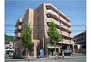 石田駅より徒歩10分 築30年6ヶ月 5階建の賃貸物件