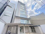 烏丸駅より徒歩2分 4階 築13年8ヶ月の賃貸物件
