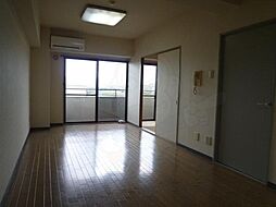 インペリアルパレスリバーサイド 5階2LDKのリビング/ダイニング