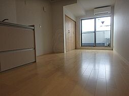 京阪本線 鳥羽街道駅 徒歩3分の賃貸アパート 1階ワンルームのリビング/ダイニング