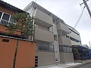 鳥羽街道駅より徒歩3分 1階 築8年10ヶ月の賃貸物件