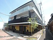 七条駅より徒歩1分 築10年5ヶ月 3階建の賃貸物件