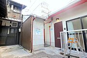 京都河原町駅より徒歩7分 築32年7ヶ月 2階建の賃貸物件
