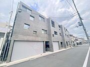 西大路御池駅より徒歩3分 築5年10ヶ月 3階建の賃貸物件