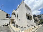伏見駅より徒歩4分 築7年11ヶ月 3階建の賃貸物件