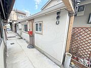 京都駅より徒歩8分 築71年8ヶ月 2階建の賃貸物件