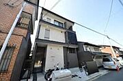 丹波橋駅より徒歩9分 築9年2ヶ月 3階建の賃貸物件