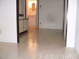 グレースカーサＭ 4階2LDKの室内