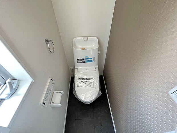 【施工事例】1F・2Fの二か所に清潔感溢れるトイレがございます！