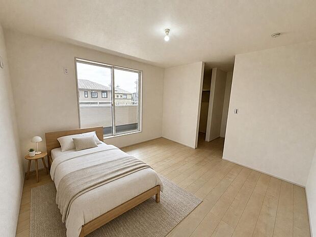 家具配置がしやすい居室。寝室や趣味の部屋など、幅広く使える空間です。
