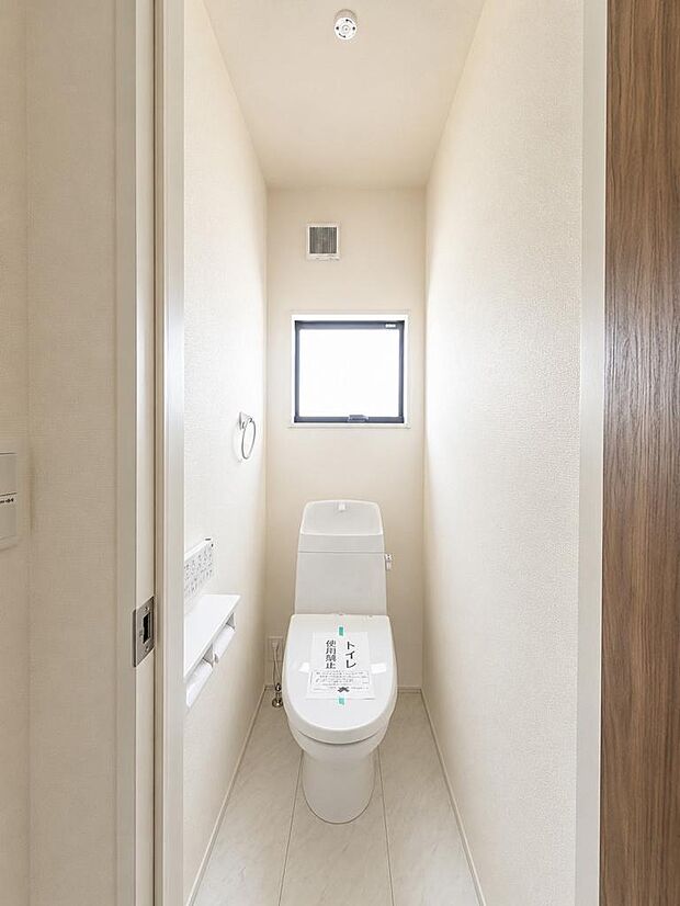 1号棟 温水洗浄便座付きトイレを採用。毎日使う場所だからこそ快適性に配慮されています。