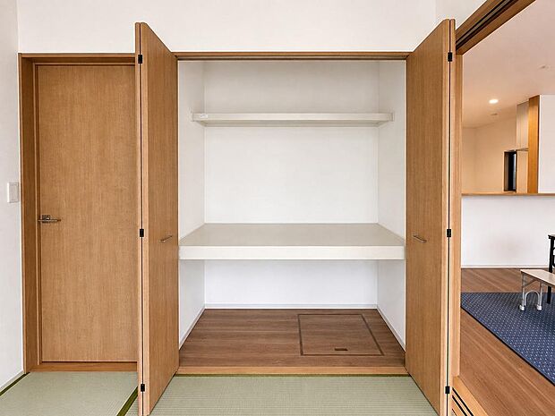 7号棟和室収納 布団の収納もバッチリの収納力。