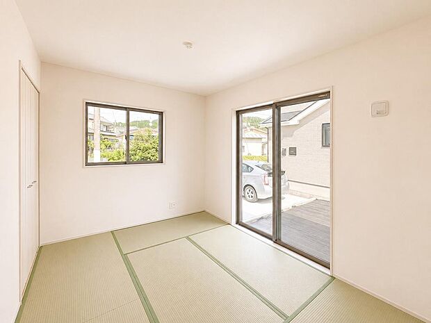畳のある居室は、くつろぎやお昼寝など多目的に使いやすい空間です。