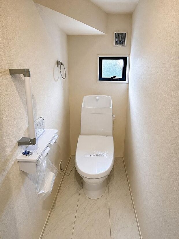 温水洗浄便座付きトイレを採用。毎日使う場所だからこそ、快適性に配慮されています。