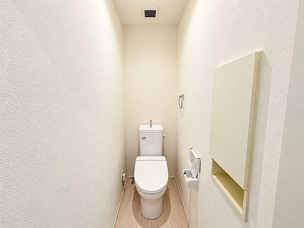 シンプルで使いやすいトイレ。日々の暮らしを快適に支えます。