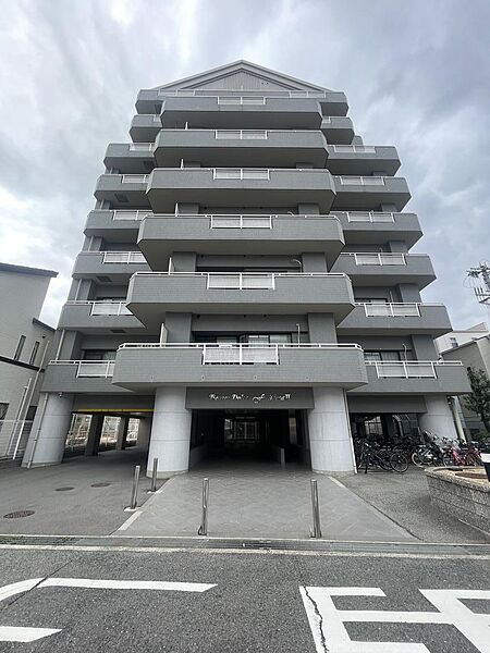 外観：327002983070
