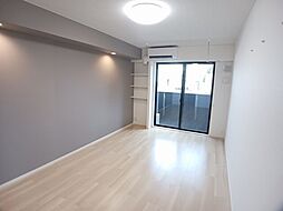 ジュネス III 102号室 1階1Kのリビング/ダイニング