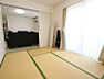 子供部屋：2枚引き込み戸なので開けると開放的に使えます