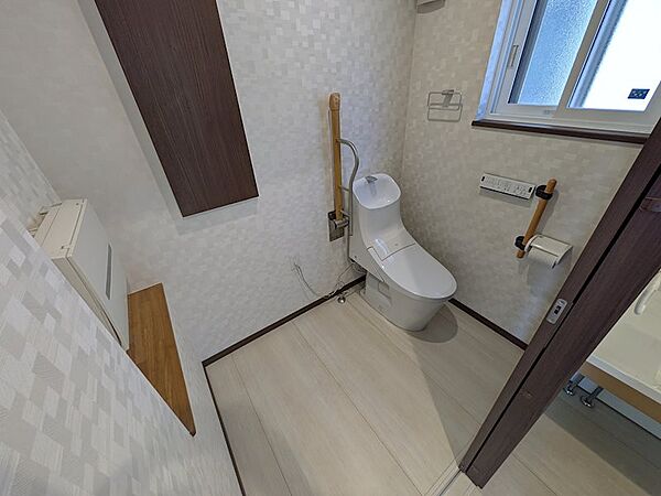 トイレを拡大表示