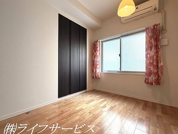 洋室5.0帖／クローゼット有