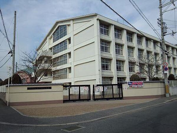 高鷲北小学校徒歩2分
