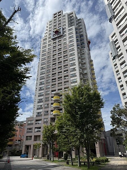 人気の２番館　２６階建てのタワーマンションです