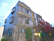 浦和駅よりバス12分 徒歩5分 3階 築32年10ヶ月の賃貸物件